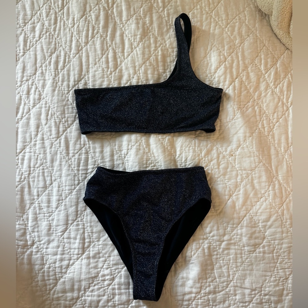 Small sparkly melrose triangl bikini